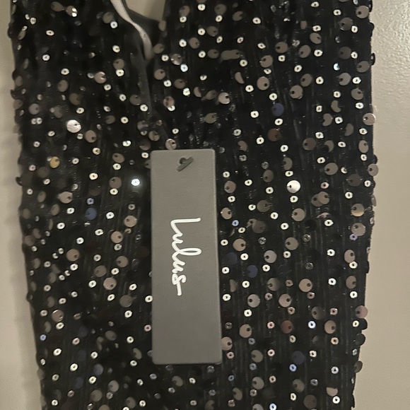 Mini Black Sequin Dress NEW WITH TAGS - Picture 2 of 3